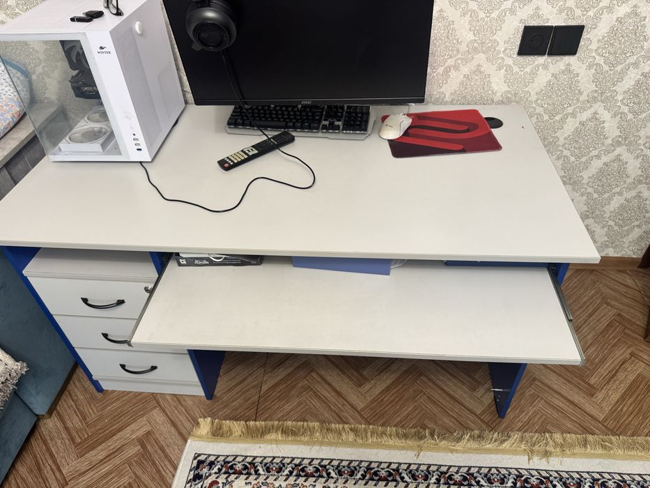 Комьютерный стол