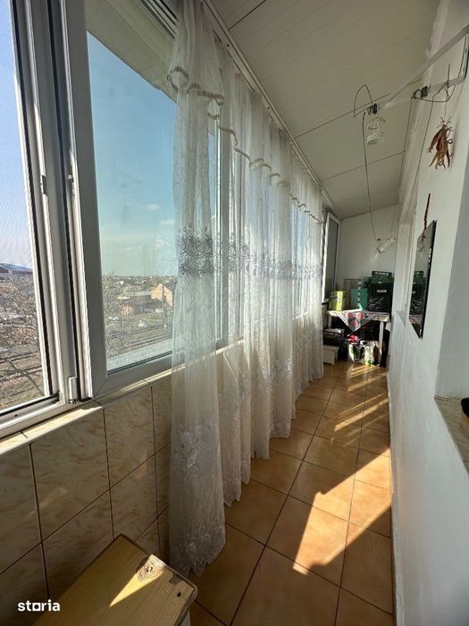 De vânzare apartament 2 camere decomandat zona OBOR