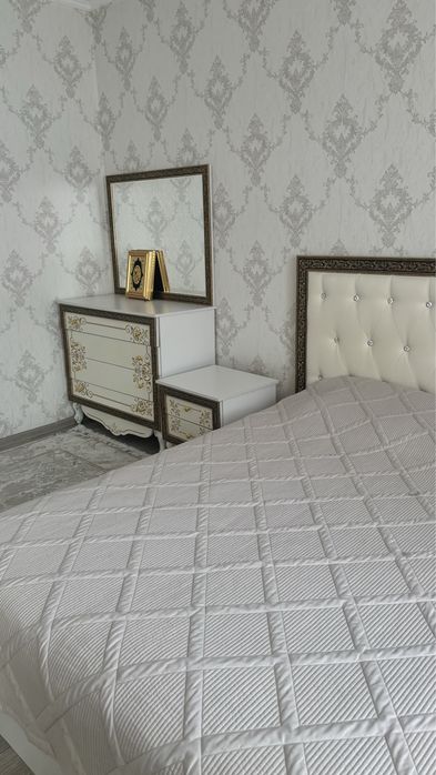 Продам спальный гарнитур