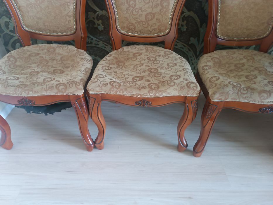 Стулья для гостиной