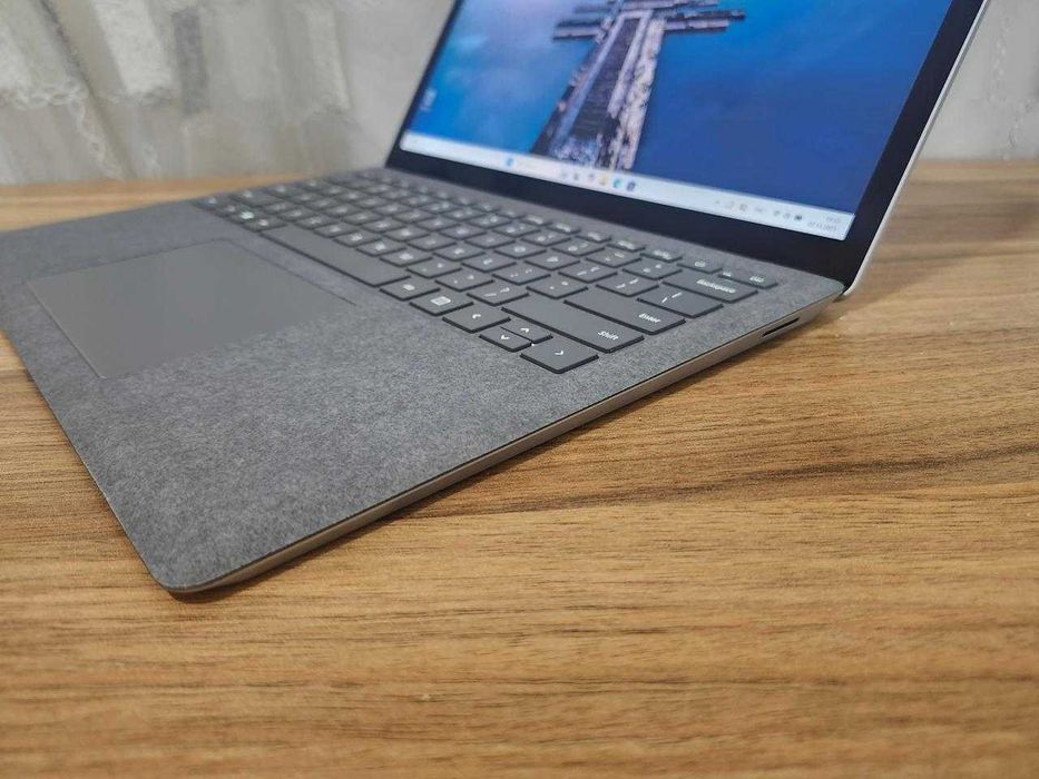 Microsoft Surface Laptop 4