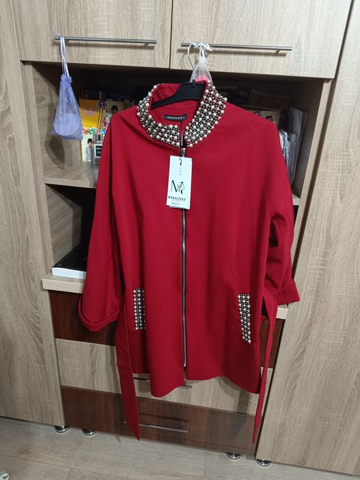 Vând sacou mai lung