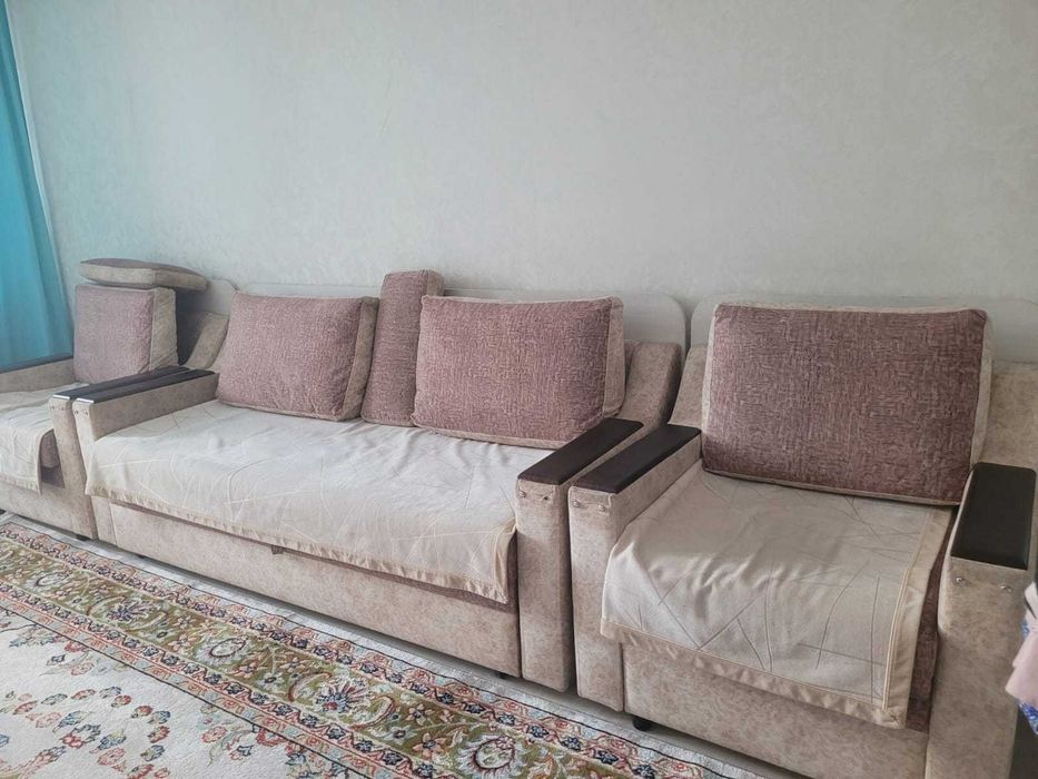 Продам диван + стол и 2 кресла + столы трансформеры 2 в 1