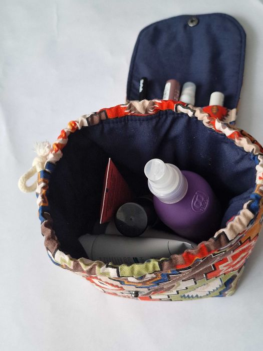 Продам косметичку ручной работы