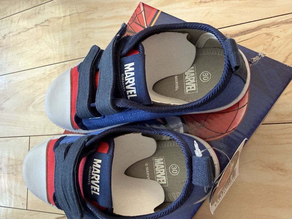 Светещи кецове Marvel р-р 30