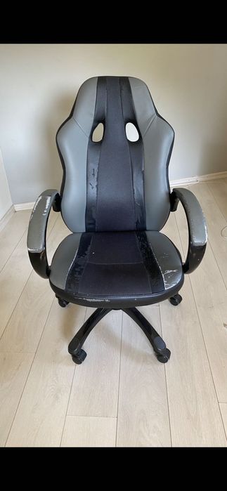 Стол и Бюро използвани-35€