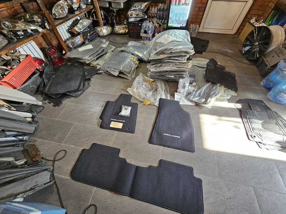 Полики Toyota highlander