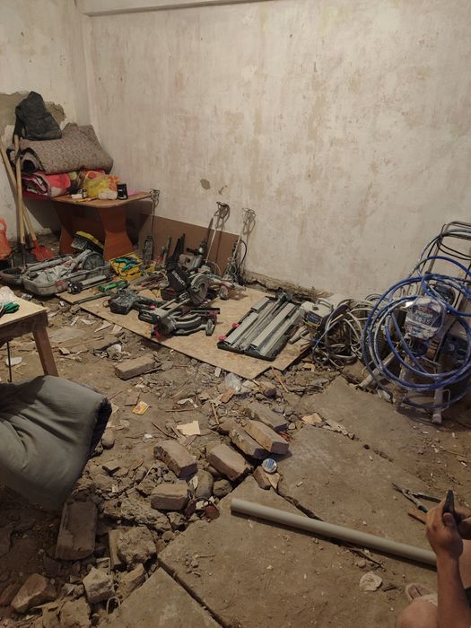 Продам срочно строительный инструмент