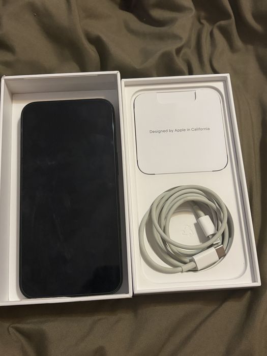 iPhone 13, 256Гб