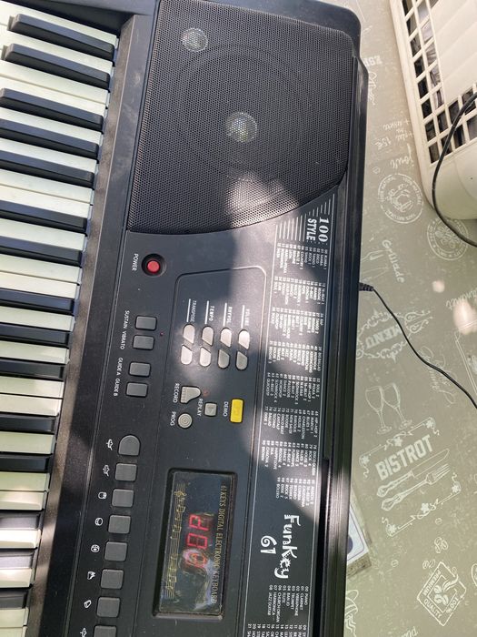 Orgă  FunKey 61
