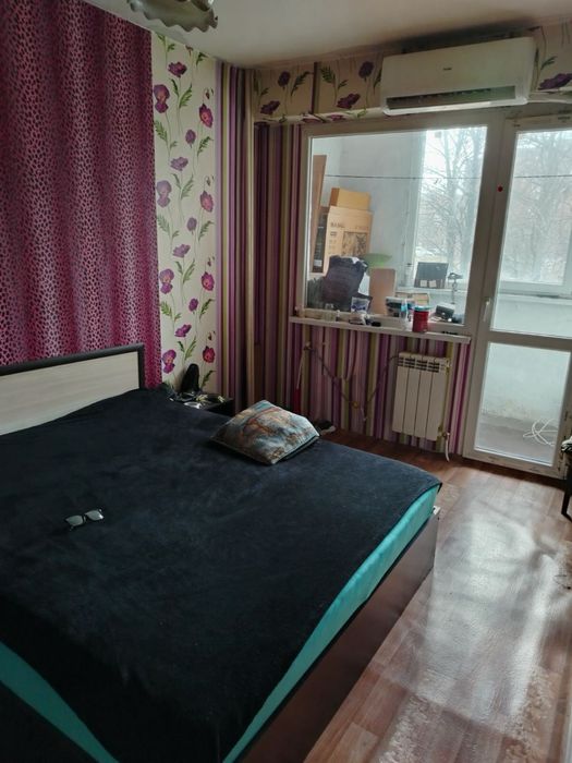 Продава се Тристаен апартамент в Перник, Тева - 90 кв.м за 850 €/кв.м - Снимка #1