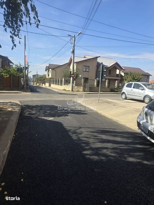 Ap 2 cam cu curte Str Campia Libertatii mutare imediata