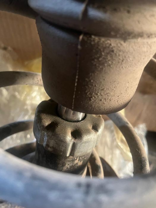 Передни стойки 2170