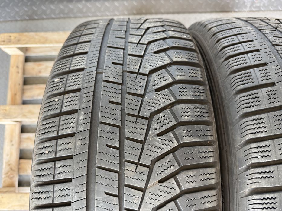 2бр. ЗИМНИ ГУМИ С Борд 235/55R/18 -HANKOOK- DOT:3617- 3.6мм. *40€ Комплект*