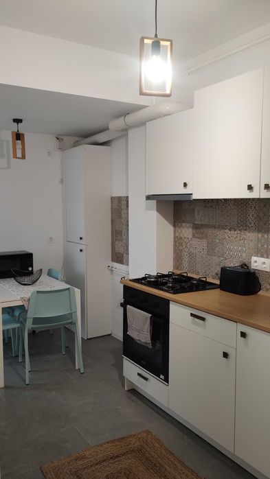 PROPRIETAR ofer spre inchiriere un studio superb cu piscina in Complex Atria sector 1 Bucuresti