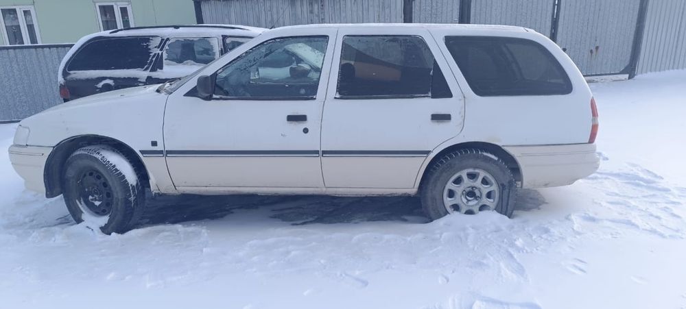 Форд экоспорт 1995г