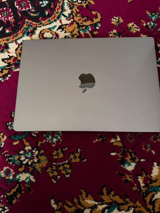 MacBook Pro 14 M2 pro 16/512