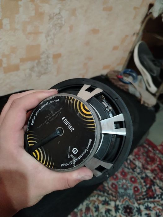 Обменяю колонки на сабвуфер