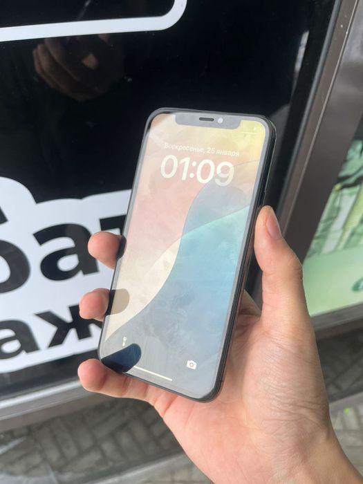 Продам айфон 11 про в среднем состоянии