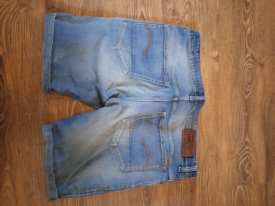 Къси дънки REPLAY  и G STAR ,цена 80лв.