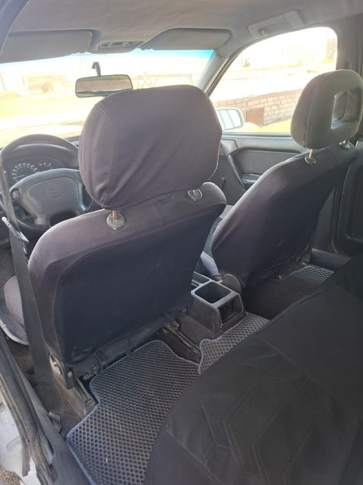 Продаётся опель вектра 1989г