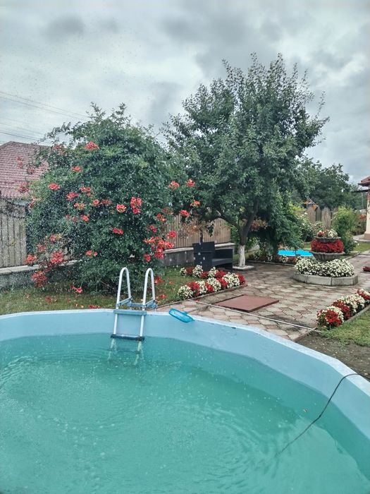 Casă cu 4 camere în Comănești (Bacău)