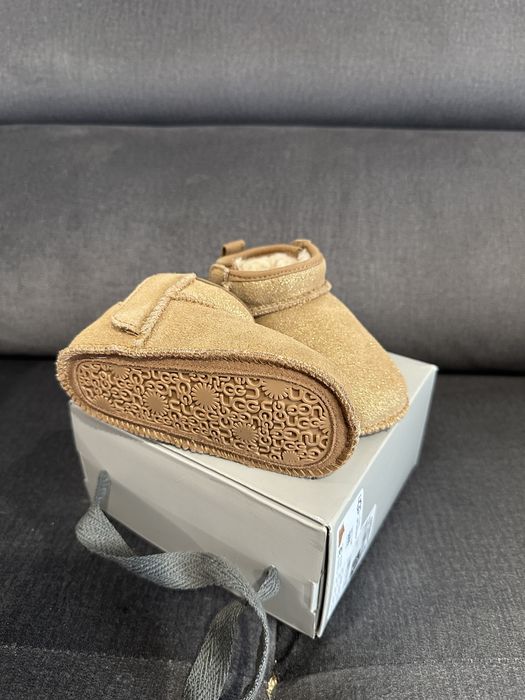 Ugg детски боти