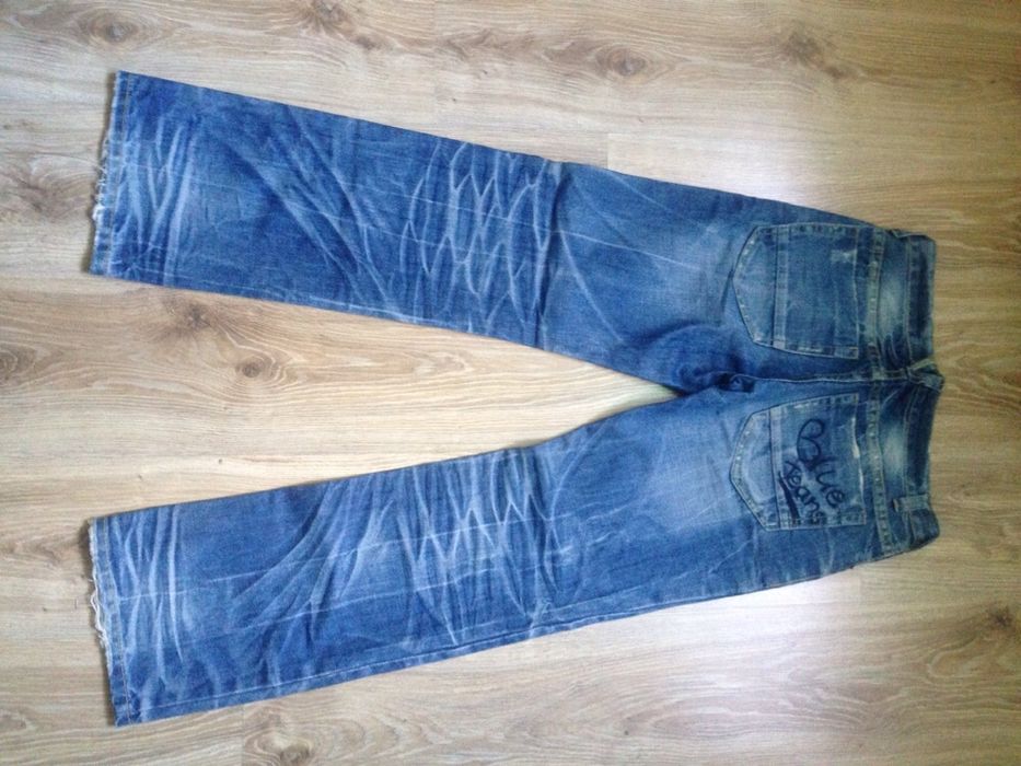 Продам мужские джинсы