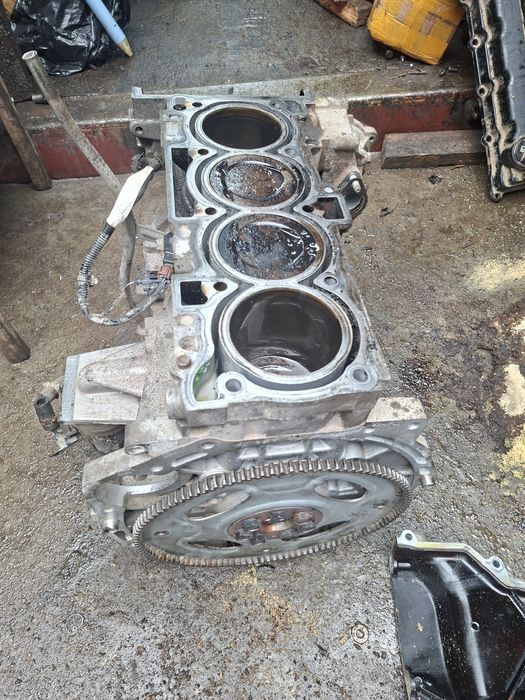 Запчасти на 4B12.  MITSHUBISHI.