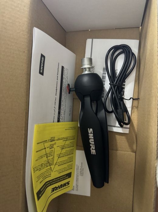 Shure MV7 USB Podcast Kit