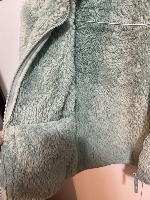 Geaca Uniqlo verde 5-6 ani