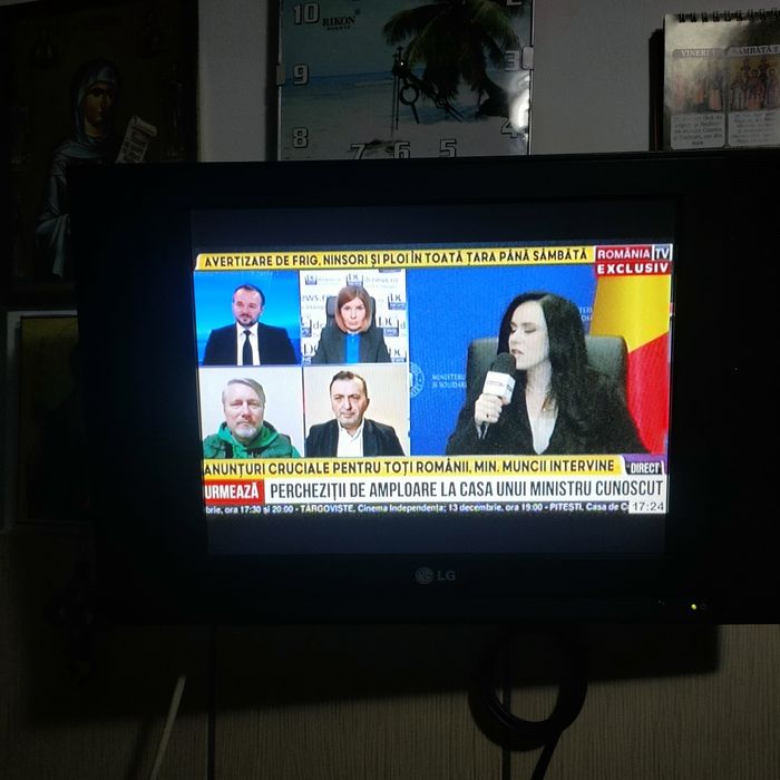 Televizor LG mic.