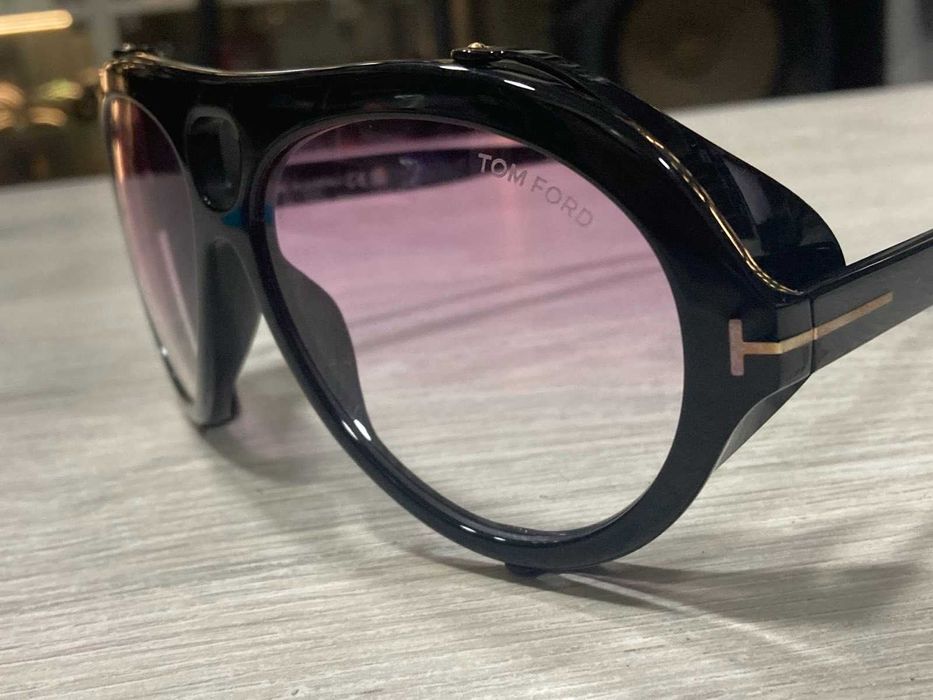 Слънчеви очила  Tom Ford Neughman TF882 01Y - As Seen On Bebe Rexha