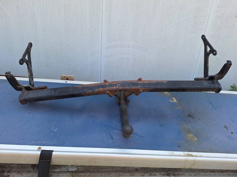 Теглич за Citroen C5 Aircross