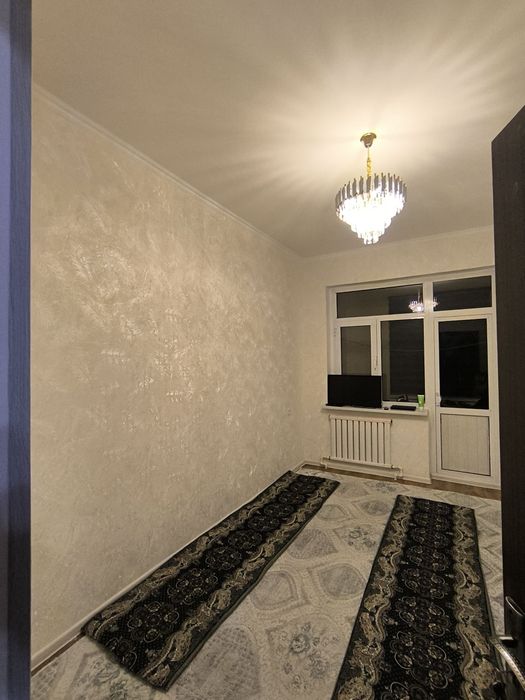 Kvartira sotiladi holati yangi evroremont qilingan 3-qavat.