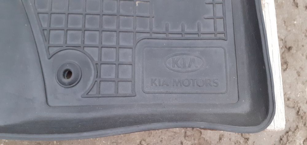 Kia Cerato коврик 2012