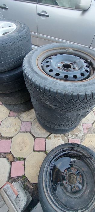 Продаётся 4 диска с резиной