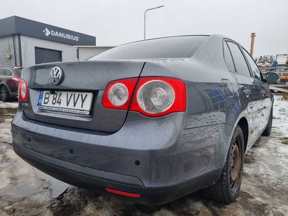 Vand Volkswagen Jetta 2008 105 cai GPL