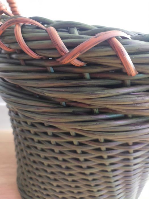 Продам кашпо из ротанга