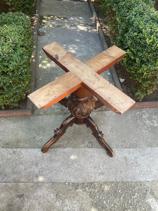 Masa rotunda sufragerie livingrum lemn natural  stil baroc lemn antic