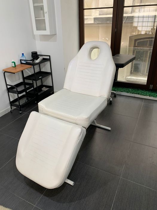 Vând pat multifuncțional cosmetica/ masaj/tatuaj/gene