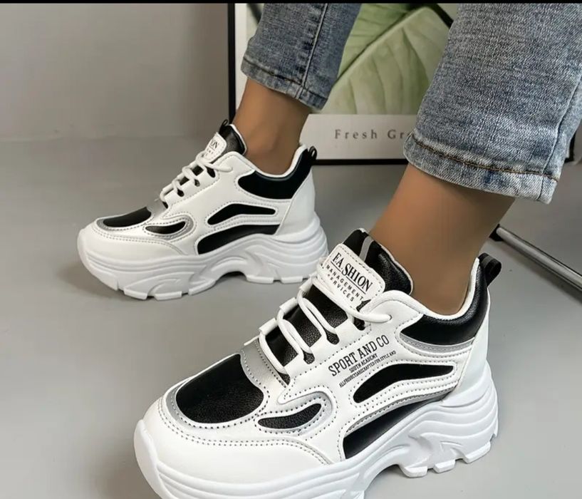 Adidasi damă,mărimea 36