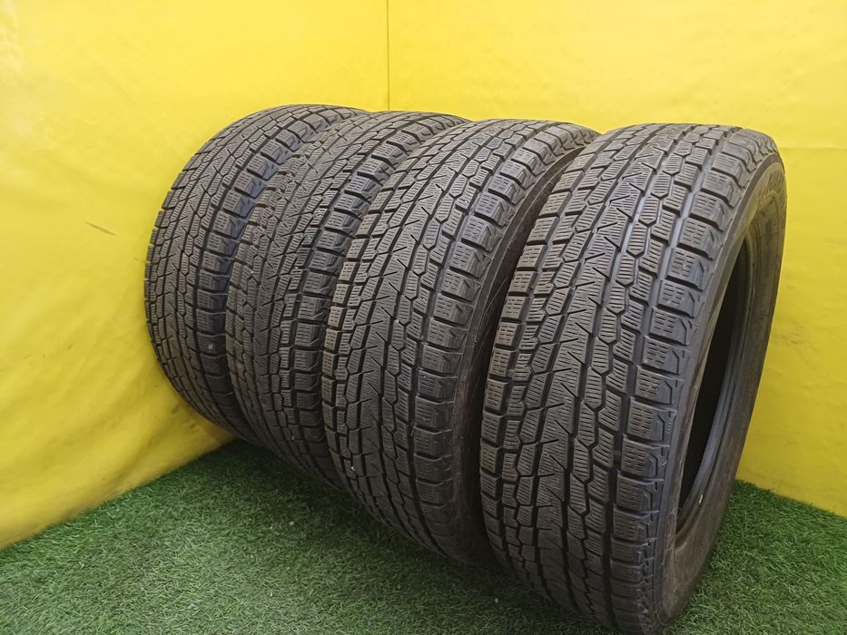 Шины 225 65 R17 YOKOHAMA комплект