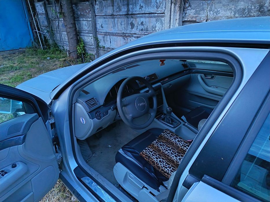 Vand masina audi a4