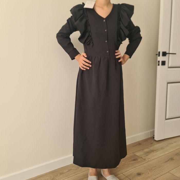 Сатылымда базалық көйлектер