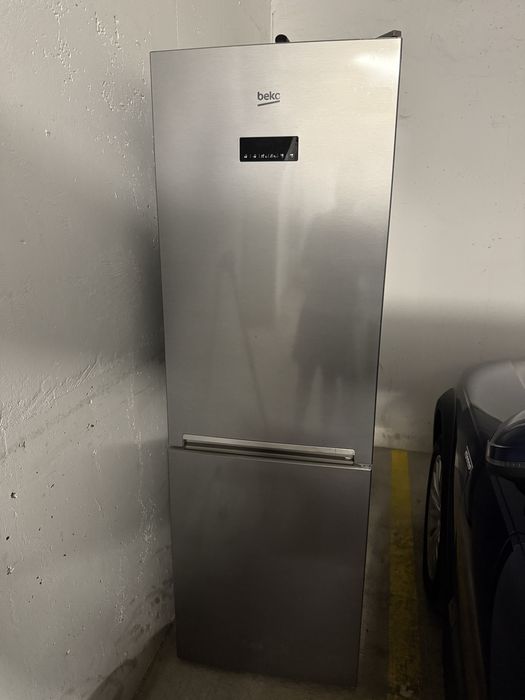 Frigider Beko + Arctic, ambele au compresorul defect