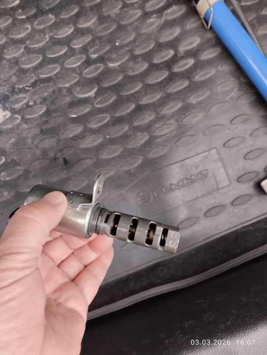 Продам клапан Vvti на Камри 40