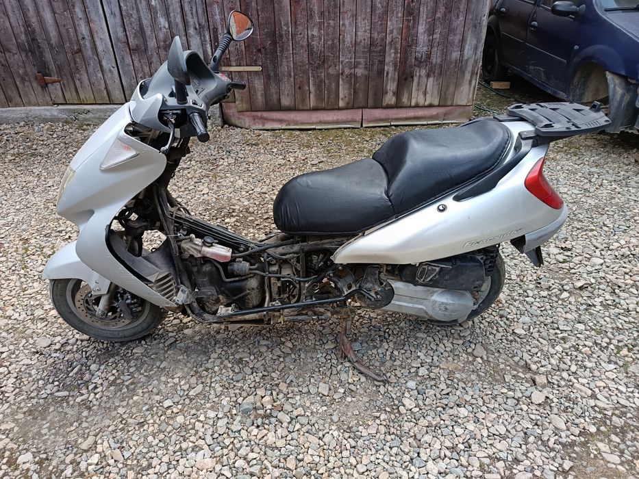 Vând scuter honda foresight 250, urgent