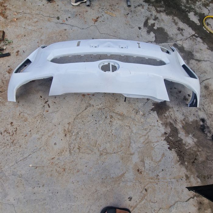 Toyota Yaris Corss  2021-2023 предна броня 2бр.