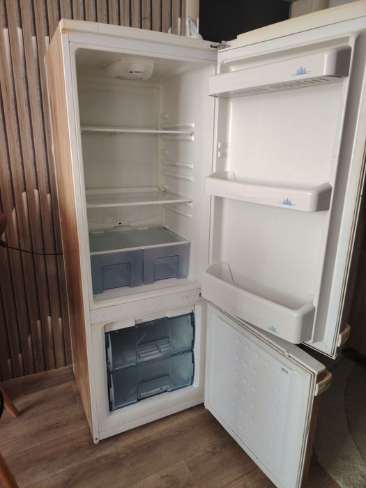 Продам холодильник.